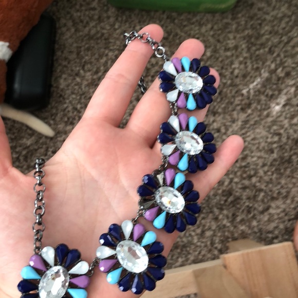 4 necklaces for the price on 1! - Picture 8 of 8